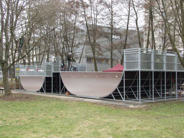 Mini Ramp Spine in Sindelfingen
