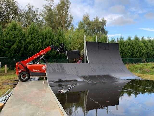 Montage Half Pipe Belgien