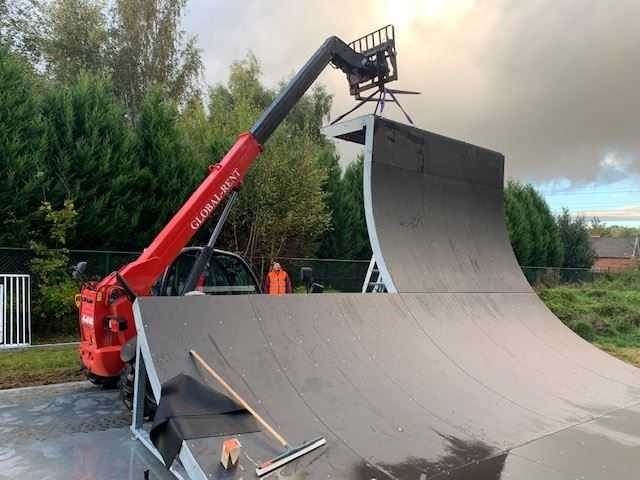 Montage Half Pipe Belgien